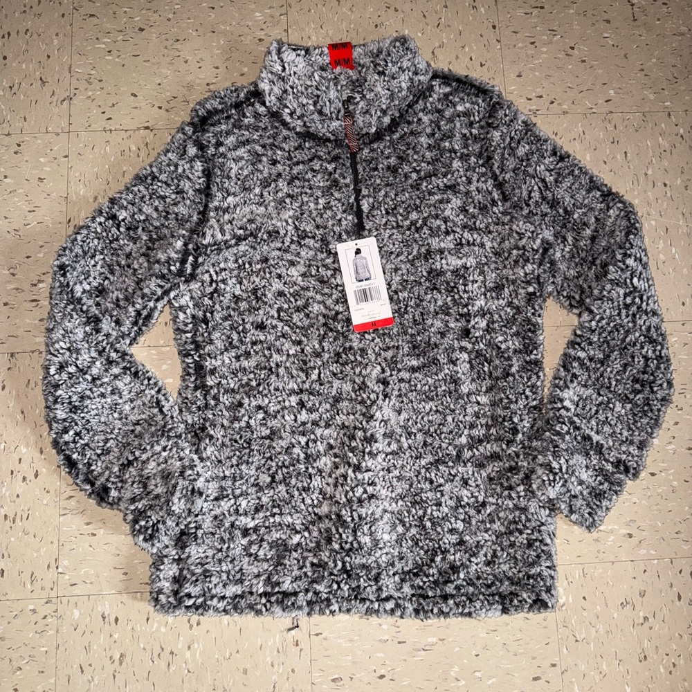 New! Women weatherproof gray sweater. Size Medium